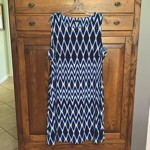 Sleeveless dress